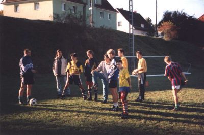 Toller Fu�ball-Sport beim ASV Hegge!