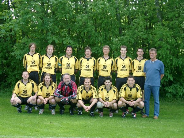Die erste Fußball-Herren-Mannschaft des ASV Hegge!